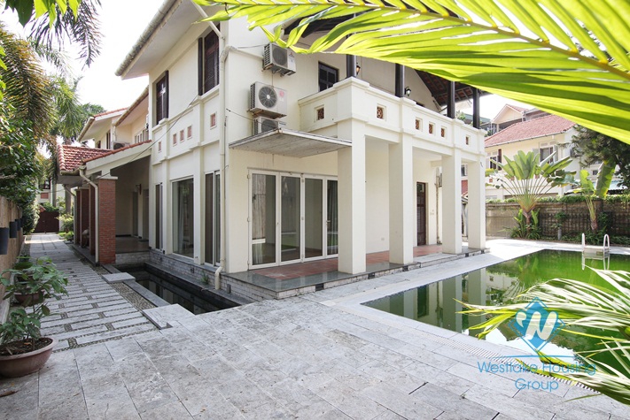 Modern villa with nice garden and swimming pool in Tay Ho Diplomats residence